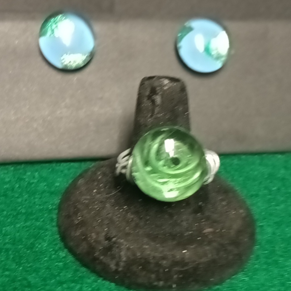 Jewelry - Picture 4 of 4
